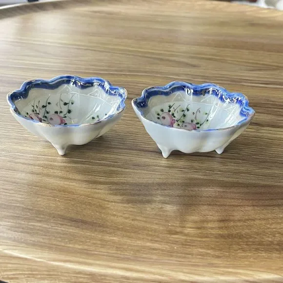Lot Of 2 Vintage Japan Sm. Porcelain Hand Painted Ornate Footed Bowls - Picture 2 of 16
